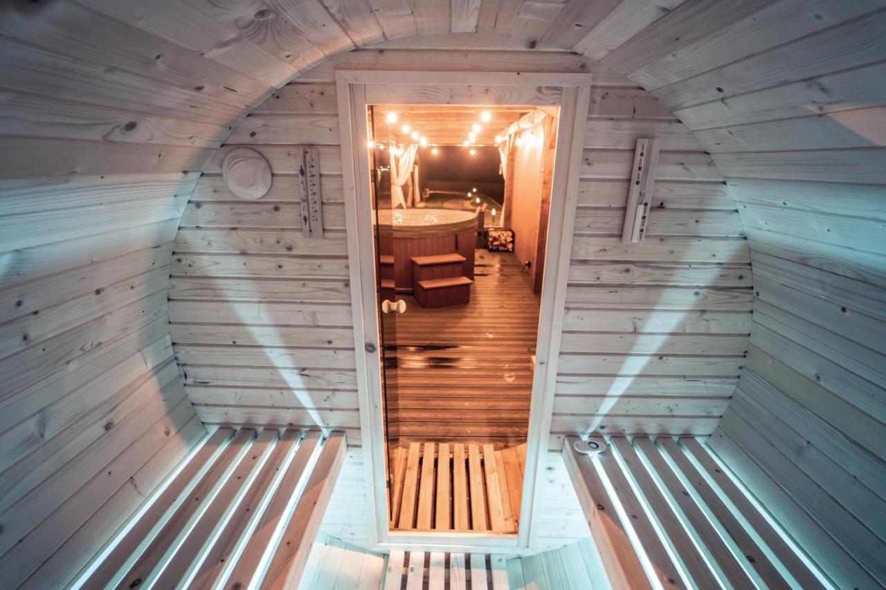 Village Resort Sauna & Jacuzzi & Netflix Tworkowa Esterno foto