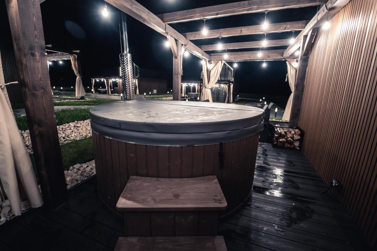 Village Resort Sauna & Jacuzzi & Netflix Tworkowa Esterno foto